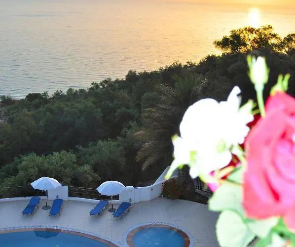 Maria With Amazing Pool - Agios Gordios Beach, Corfu *