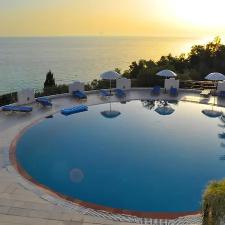 Maria With Amazing Pool - Agios Gordios Beach, Corfu Apartmán *
