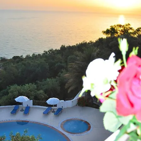 Maria With Amazing Pool - Agios Gordios Beach, Corfu *